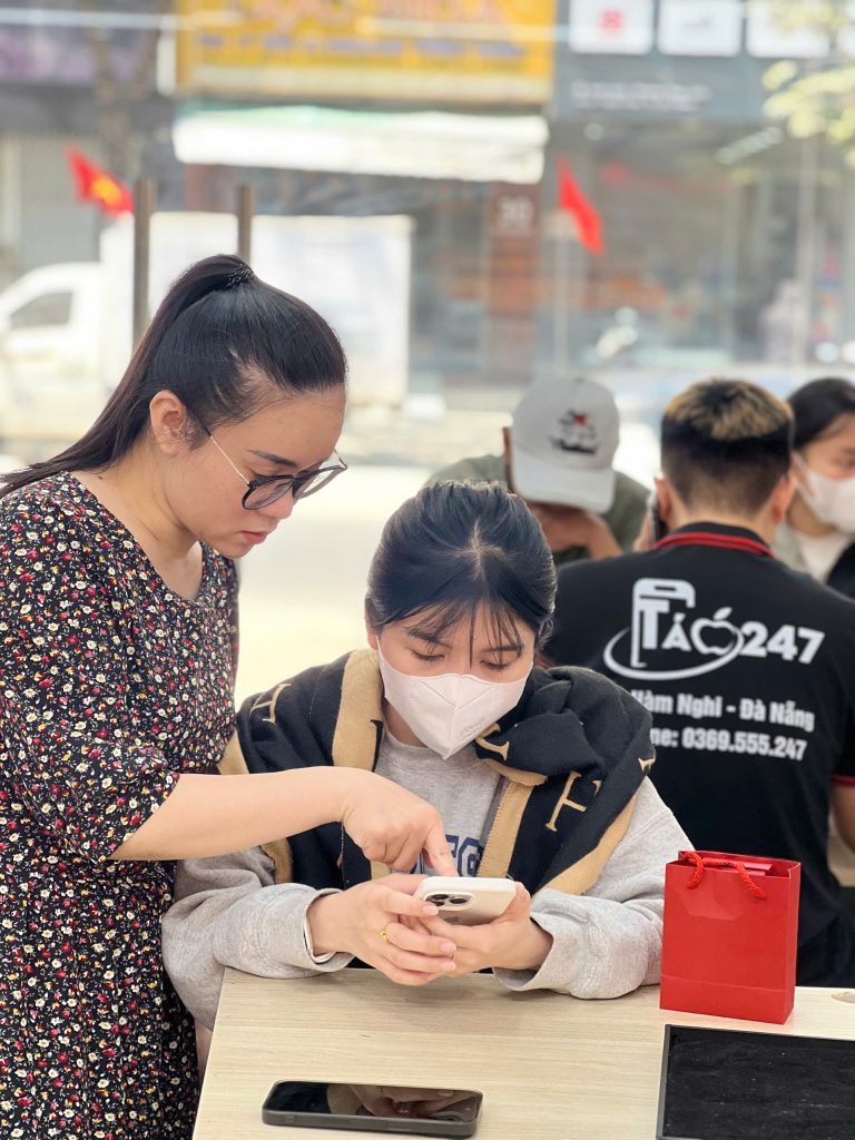 Chính sách bảo hành iPhone tại Táo 247 – Đổi mới 12 tháng, bảo hành trọn đời pin và màn hình