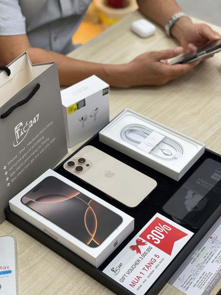 set quà tặng đi kèm khi mau iphone tại Táo 247