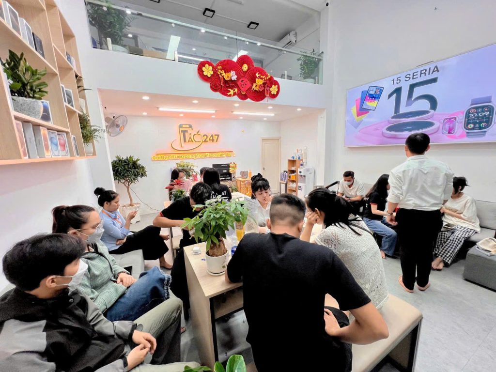 Cửa hàng Táo 247 cơ sở 1 Đà Nẵng – Nơi mua iPhone cũ uy tín, đông khách tin chọn