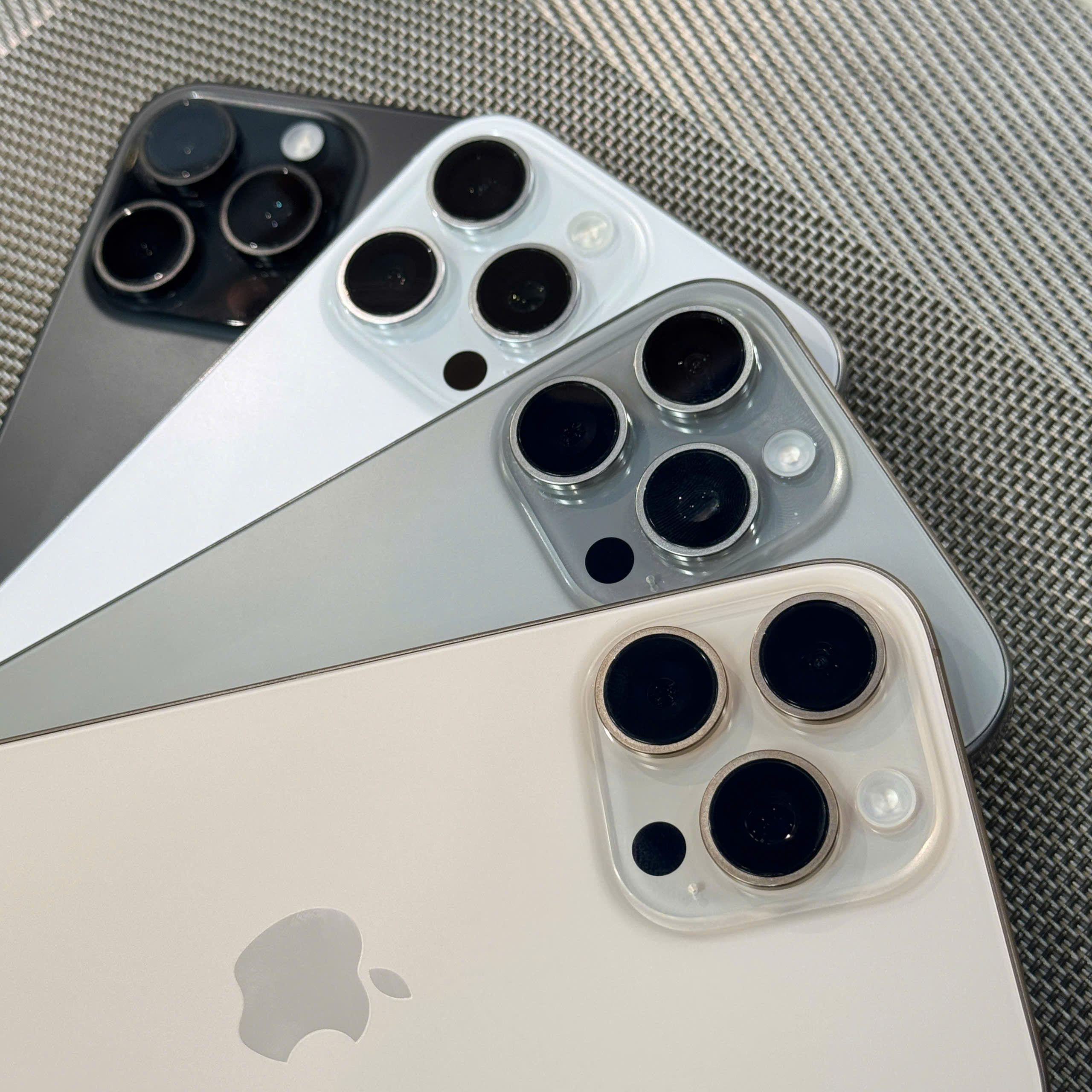 Cận cảnh iPhone cũ nhiều màu tại Táo 247 Đà Nẵng – Máy đẹp, zin 100%
