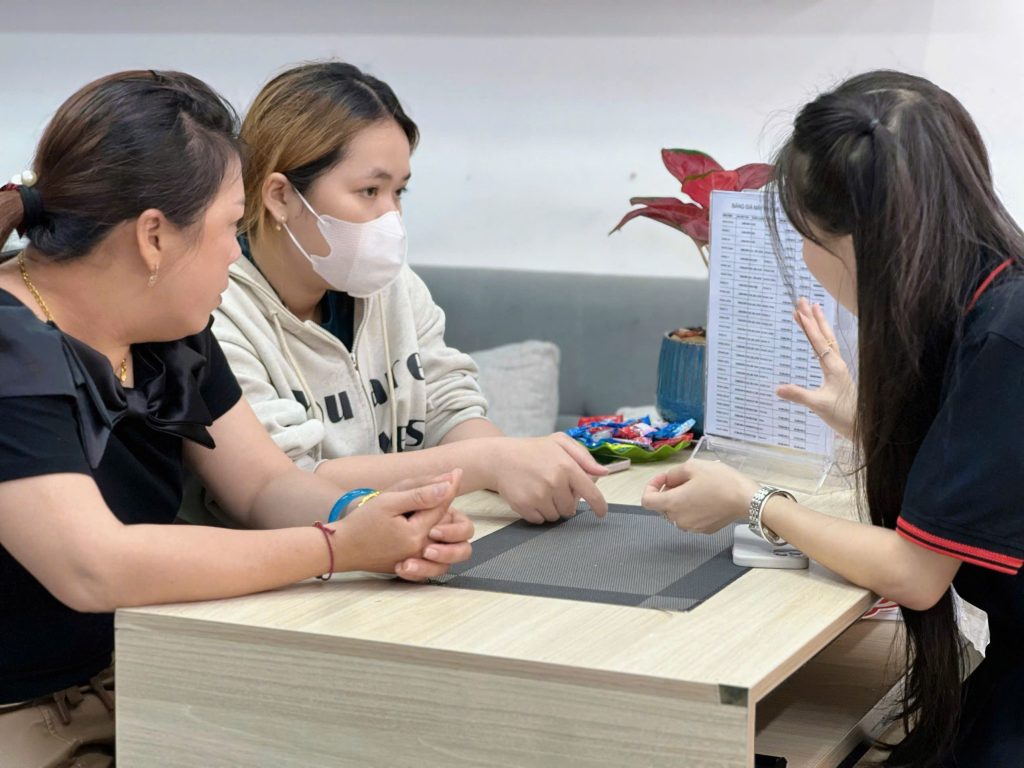 Tư vấn giá iPhone cũ Đà Nẵng tại cửa hàng Táo 247