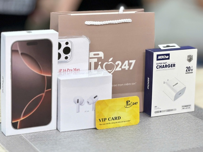 Gói sản phẩm iPhone góp tại Đà Nẵng bao gồm điện thoại, phụ kiện và thẻ VIP