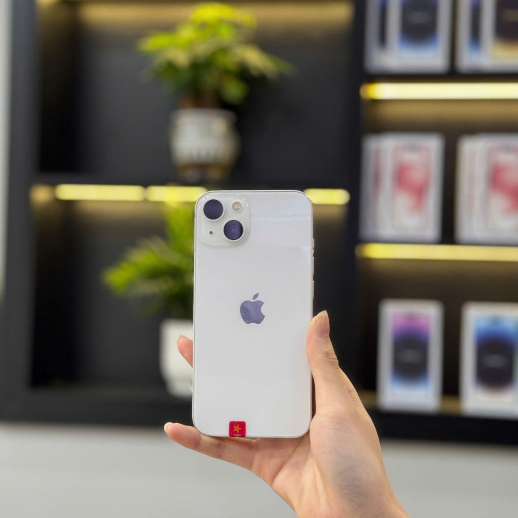 iPhone 13 cũ màu trắng tại Táo 247 Đà Nẵng, máy zin đẹp, bảo hành chính hãng