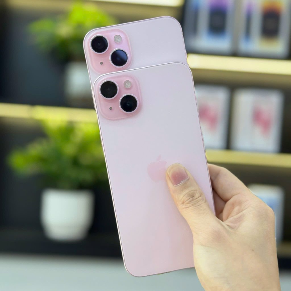So sánh iPhone 13 và iPhone 15 màu hồng tại Táo 247 Đà Nẵng – máy zin, thiết kế đẹp, phù hợp nữ giới