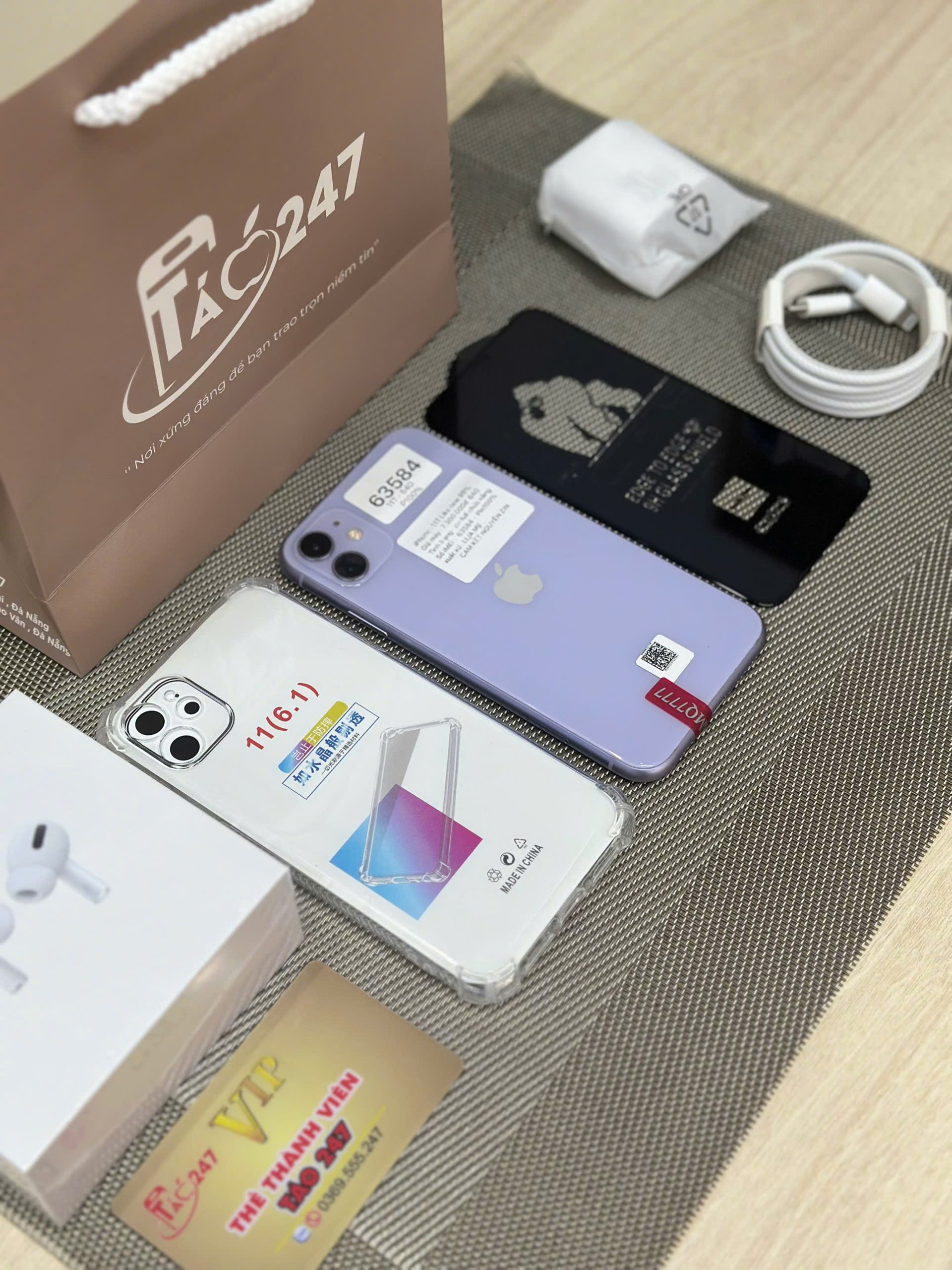 iPhone 11 cũ màu tím tại Táo 247 Đà Nẵng kèm phụ kiện chính hãng