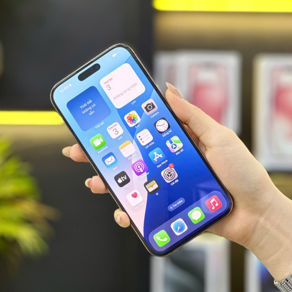 Cận cảnh iPhone 16 Pro Max mới tại Đà Nẵng – Màn hình sắc nét, Dynamic Island thông minh