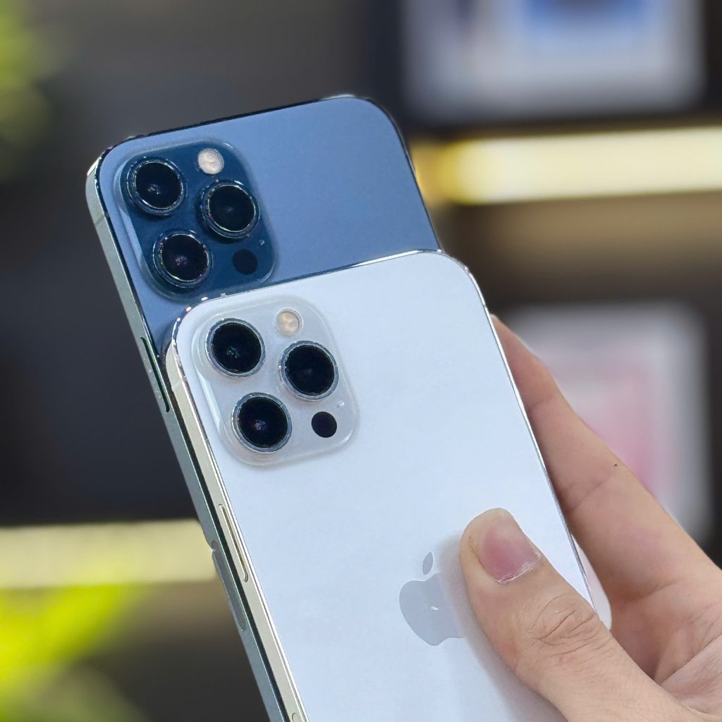 iPhone 12 Pro cũ Đà Nẵng màu xanh và trắng sang trọng