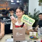 Khách hàng mua iPhone Táo 247 Hồ Chí Minh – Nhận quà tặng full phụ kiện, máy zin 100%, bảo hành dài hạn.