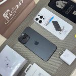 Phụ kiện và iPhone zin 100% tại Táo 247 – Fullbox gồm sạc nhanh 20W, cáp Type-C, tai nghe và ốp lưng chính hãng.