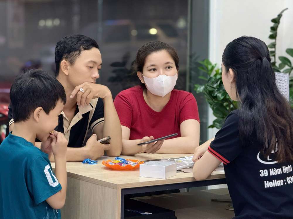 Thu cũ đổi mới iPhone Hồ Chí Minh – Khách hàng đổi máy tại Táo 247 Gò Vấp