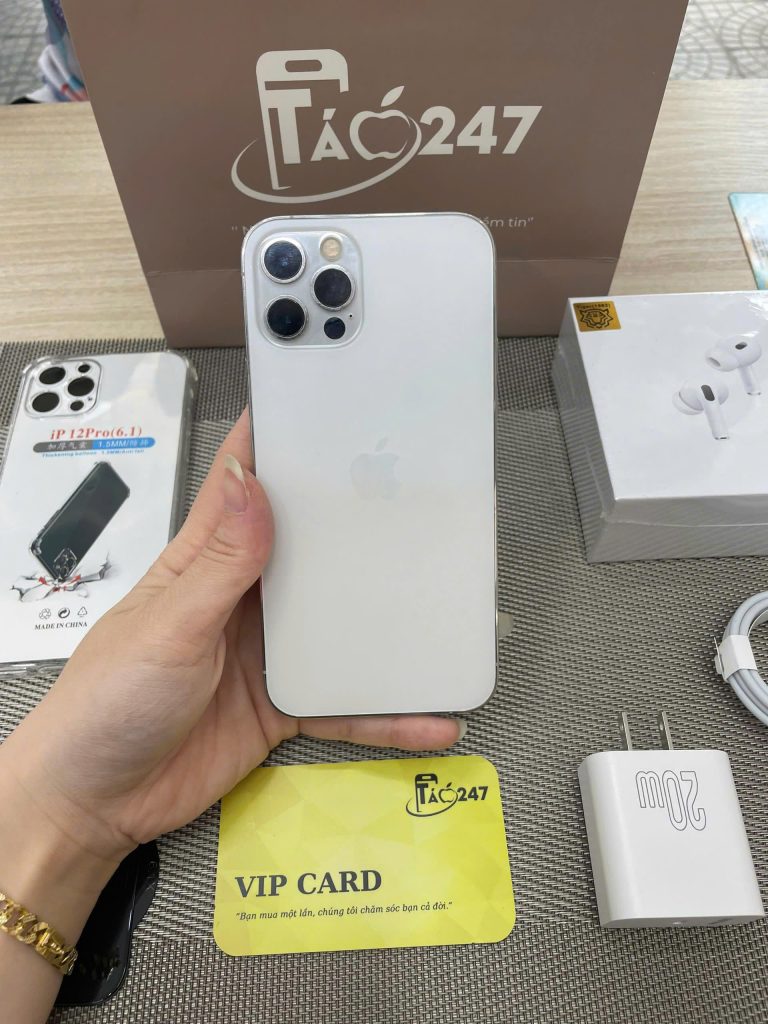 z7079455808295_cb405b0c93848097880d33755f0c1611