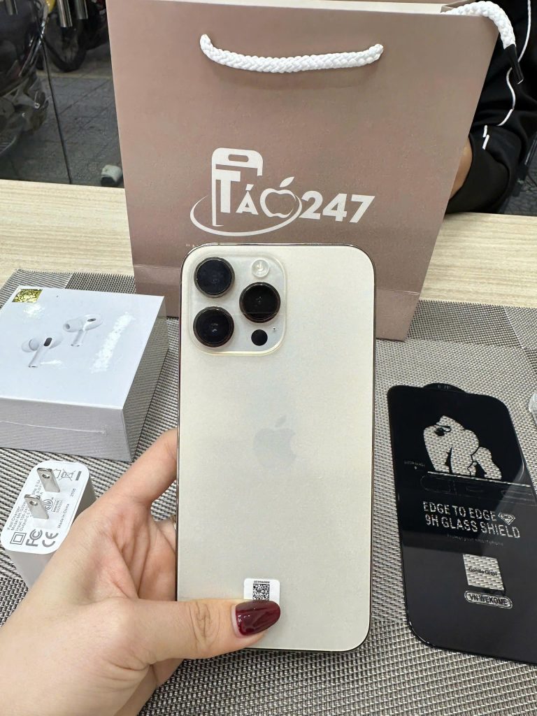 z7079479598004_41438e3fe3fd95eabb3052810a6bf390