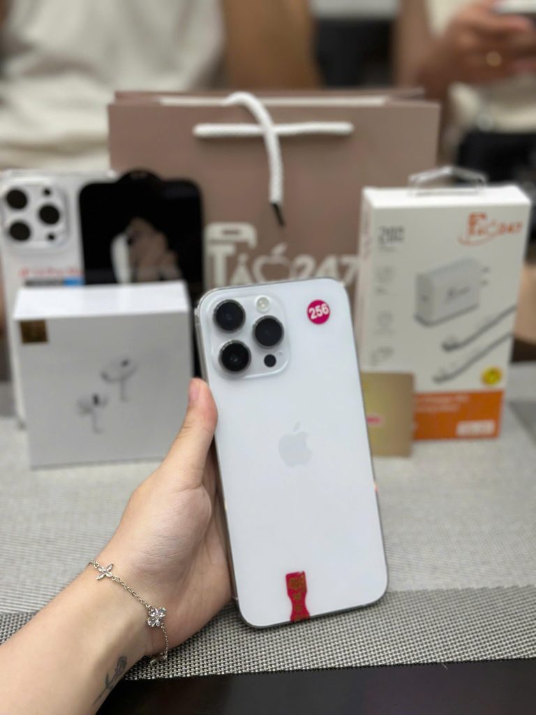 z7079480064828_381be92b4698b295f30d8cc91946c5f8