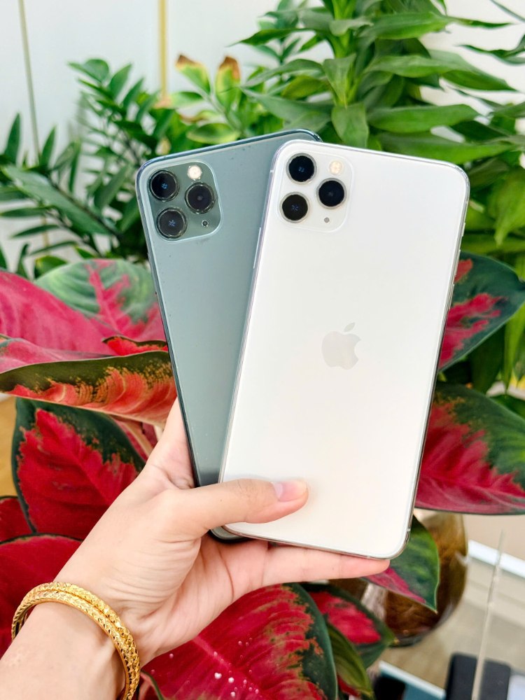 iPhone 11 Pro Max chính hãng được trưng bày tại Táo 247 Đà Nẵng – máy zin 100%, đẹp như mới, bảo hành đầy đủ.