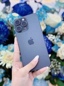iPhone 15 Pro Max HCM màu Titan xám – chụp thực tế tại Táo 247 Hồ Chí Minh