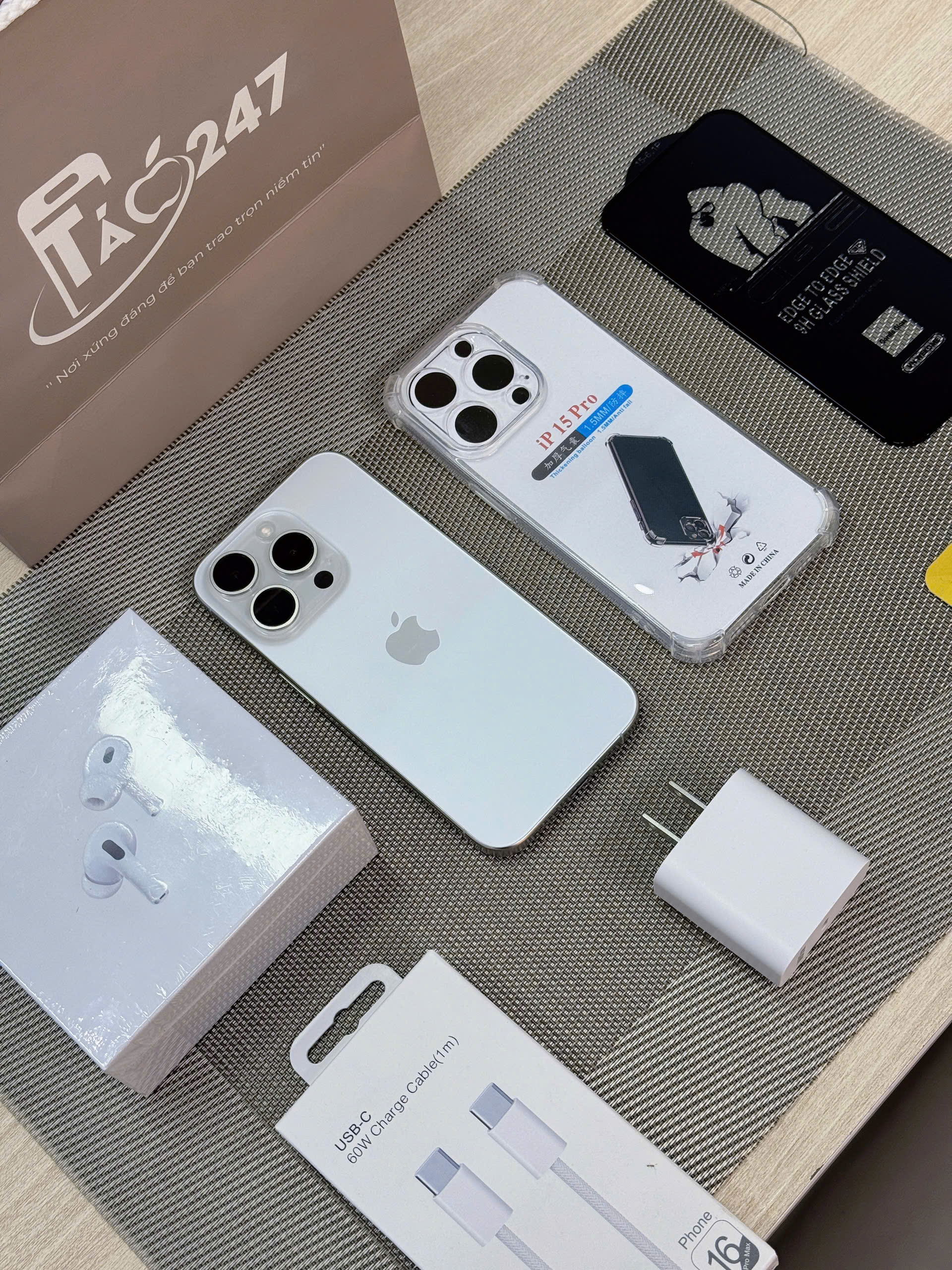 iPhone 15 Pro – Hình ảnh thật sản phẩm tại Táo 247 Gò Vấp, máy zin 100%, giá tốt nhất 2025.