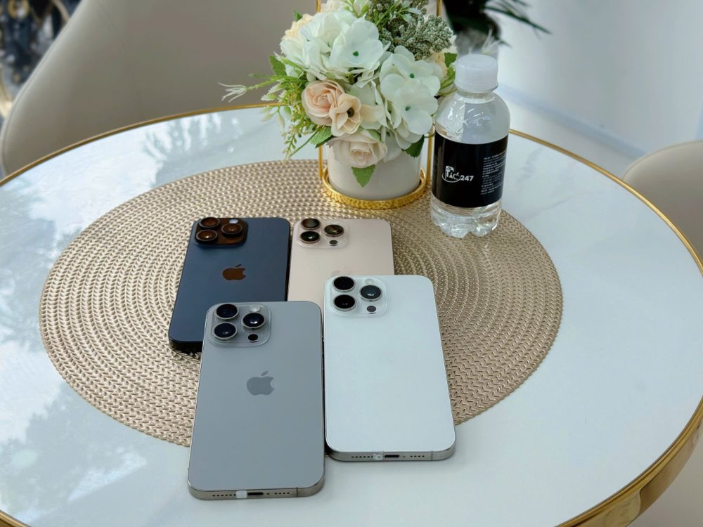 iPhone 16 Pro Max HCM tại Táo 247 – đủ màu Titan, vàng, bạc, đen sang trọng