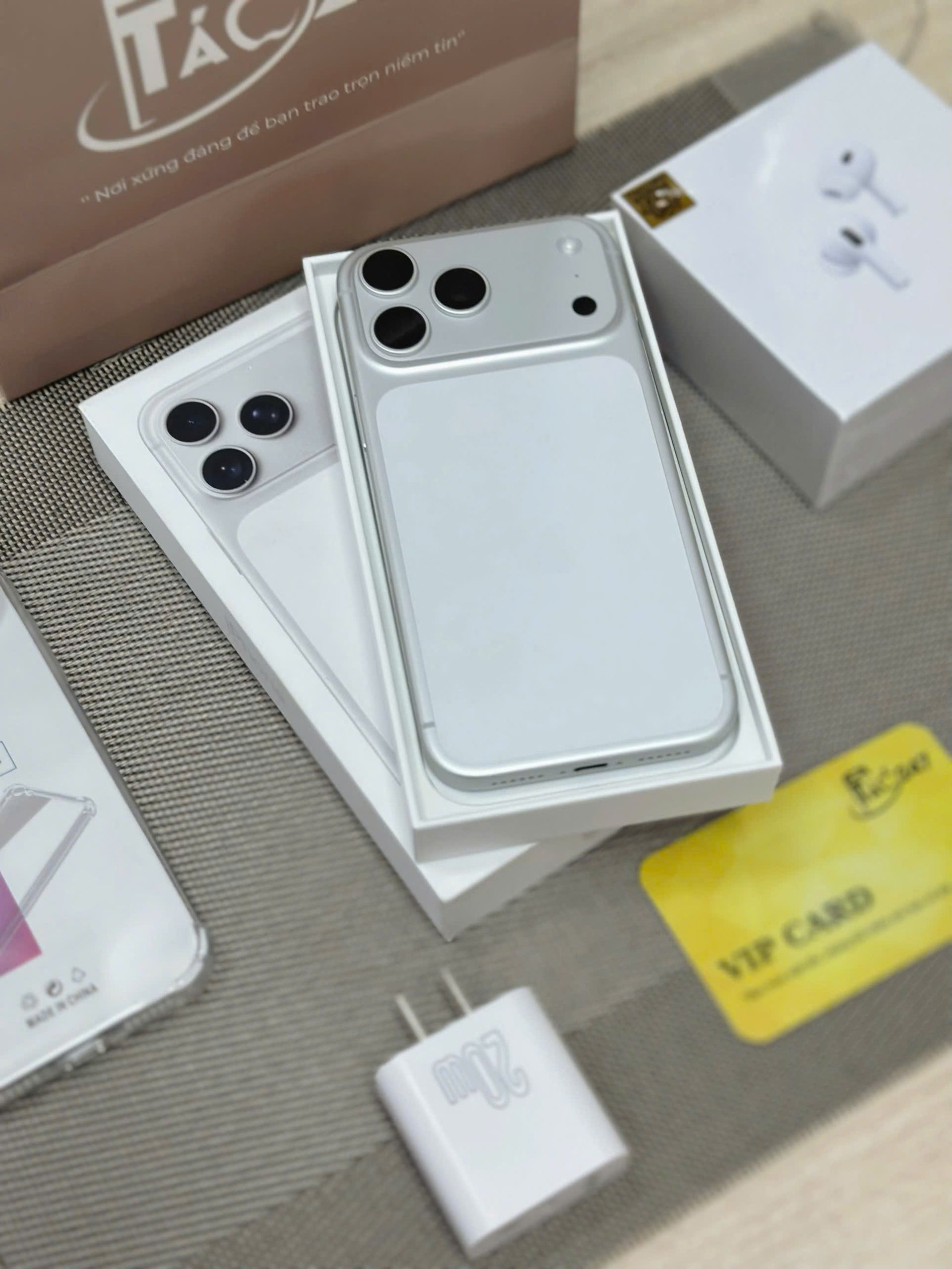 Giá iPhone 17 Pro Max Hồ Chí Minh – Hình thực tế iPhone 17 Pro Max tại Táo 247 Gò Vấp