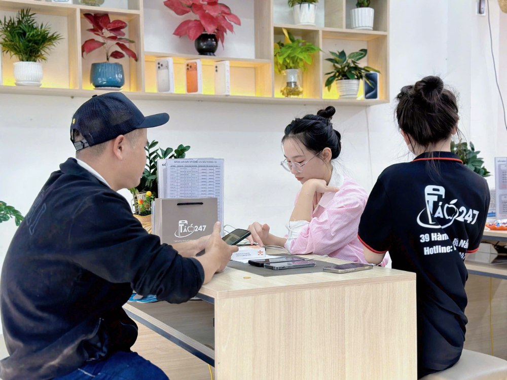 Mua iPhone cũ Táo 247 HCM – máy zin 100%, trả góp dễ dàng, dịch vụ uy tín