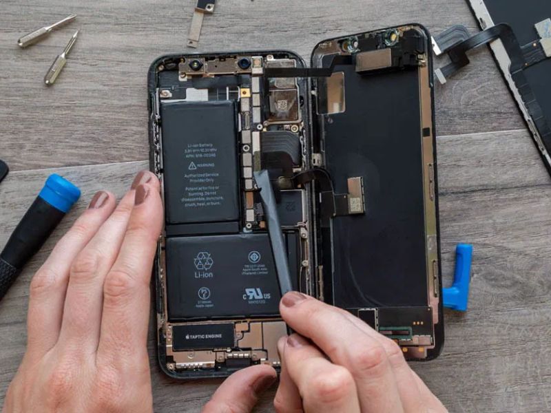 Thay pin iPhone bị chai Đà Nẵng tại Táo 247 – Pin zin EU chính hãng, bảo hành dài hạn