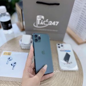iPhone 11 Pro màu xanh, Thiết kế mặt lưng kính mờ sang trọng, cụm 3 camera nổi bật, phù hợp cho người dùng yêu thích dòng iPhone cao cấp.