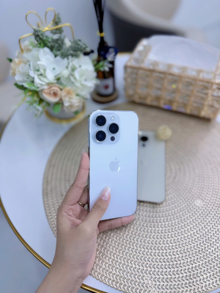 Thay pin iPhone 14 Pro Đà Nẵng tại Táo 247 – Pin zin chính hãng, bảo hành 18 tháng