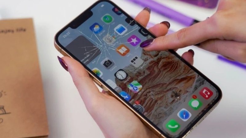 Sửa cảm ứng iPhone bị liệt, loạn, đơ tại Táo 247 Đà Nẵng – kiểm tra trực tiếp trên máy