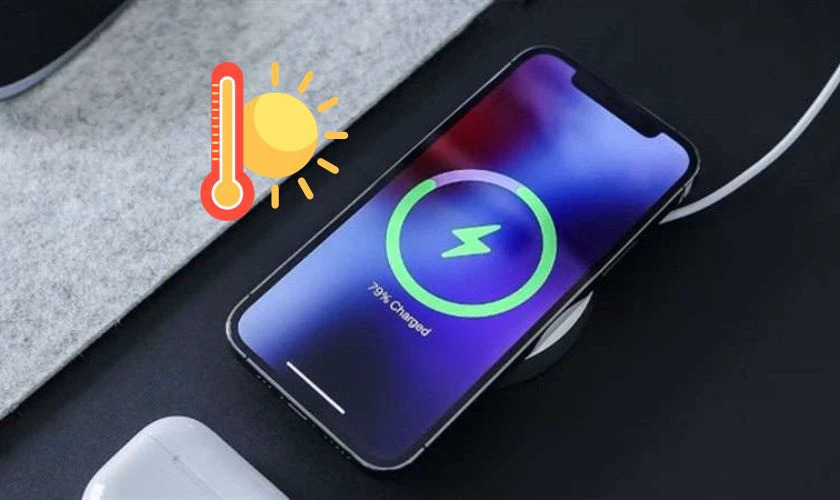 Kiểm Tra Pin iPhone 15 Pro Max Đà Nẵng thủ công và cảm quan bên ngoài