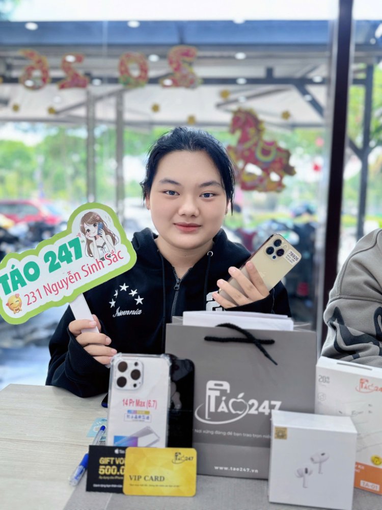 iPhone 14 Pro Max màu vàng Gold tại Táo 247