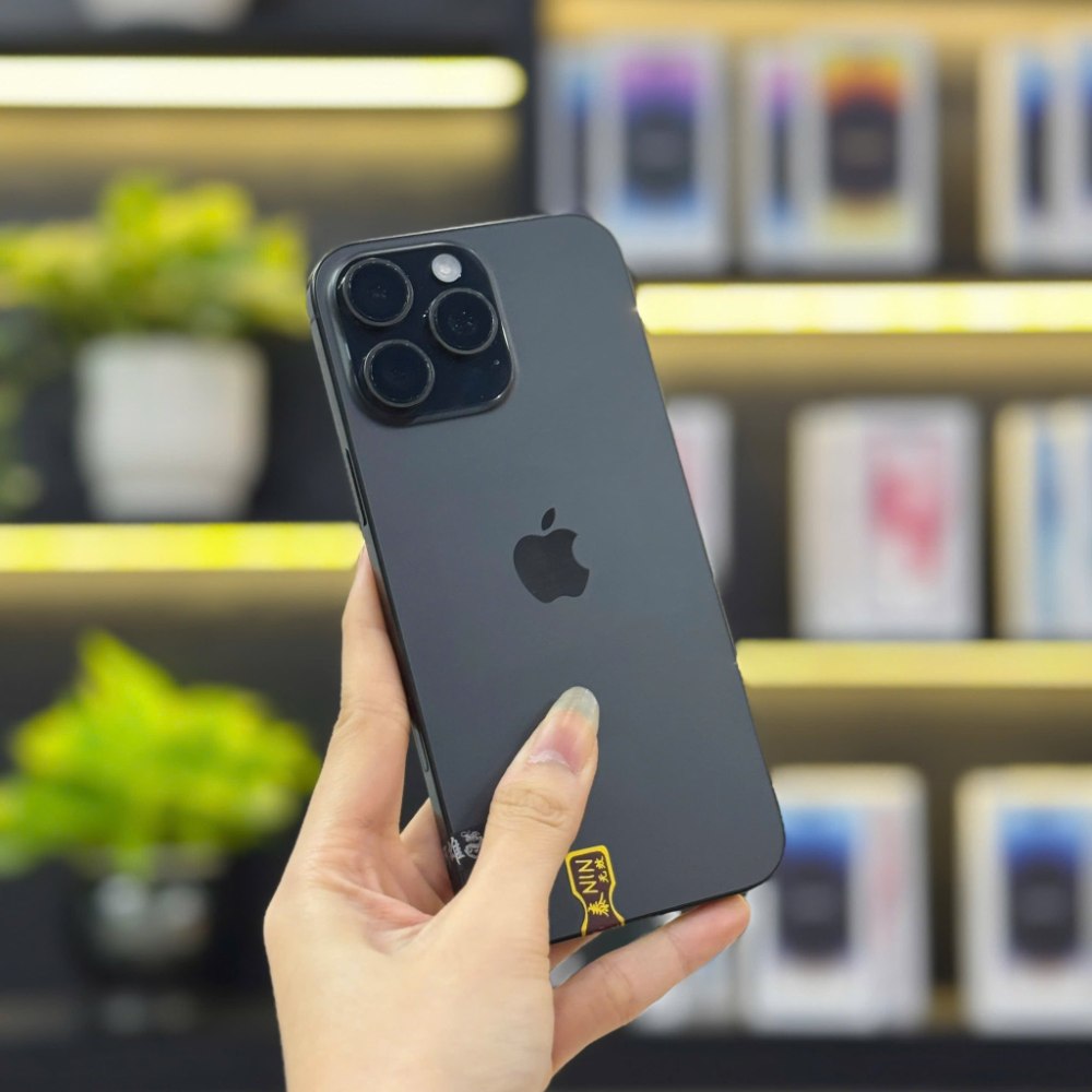 iPhone 16 Pro Max Black Titanium Táo 247