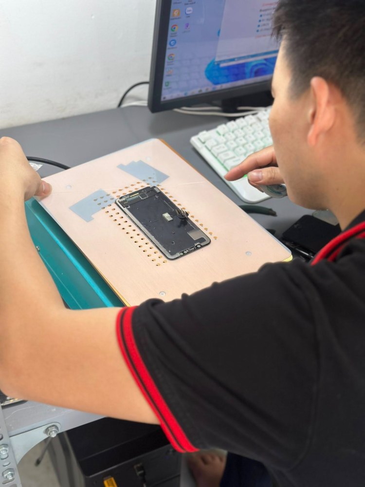 Thay màn iPhone Đà Nẵng Táo 247