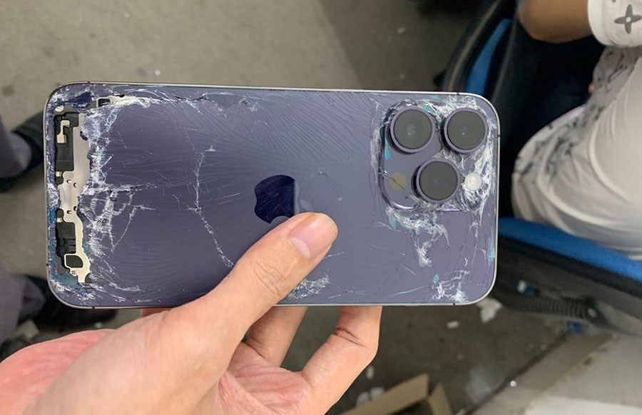 Thay lưng iPhone 14 Pro uy tín Đà Nẵng táo 247