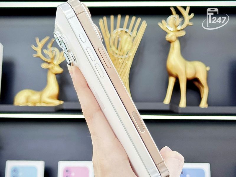 Khung viền Titanium chống chịu va đập tốt hơn các thế hệ viền thép cũ