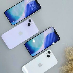 iPhone 14 Plus cũ màu Tím và Trắng mặt trước và mặt lưng nguyên zin tại Táo 247 Đà Nẵng