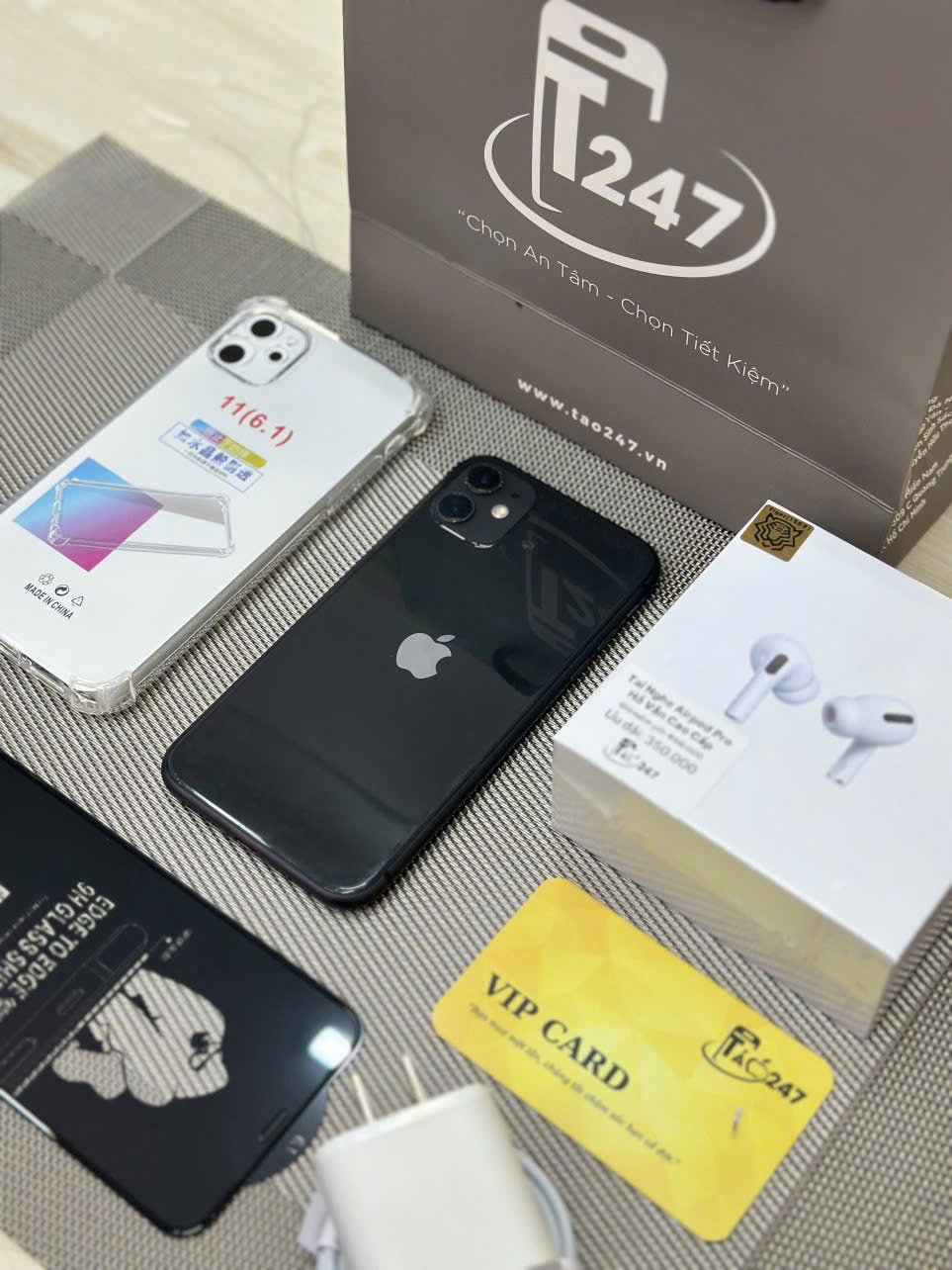 iPhone 11