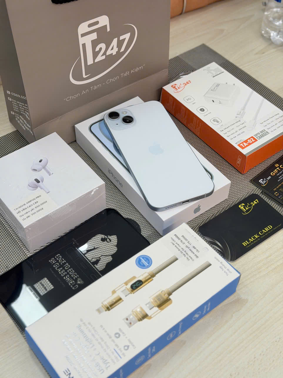 iPhone 15 Plus