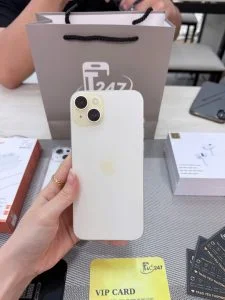 iPhone 15 Plus