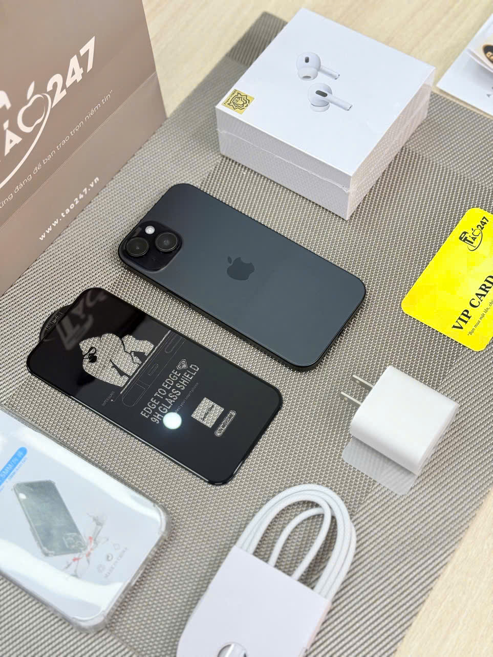 iPhone 15