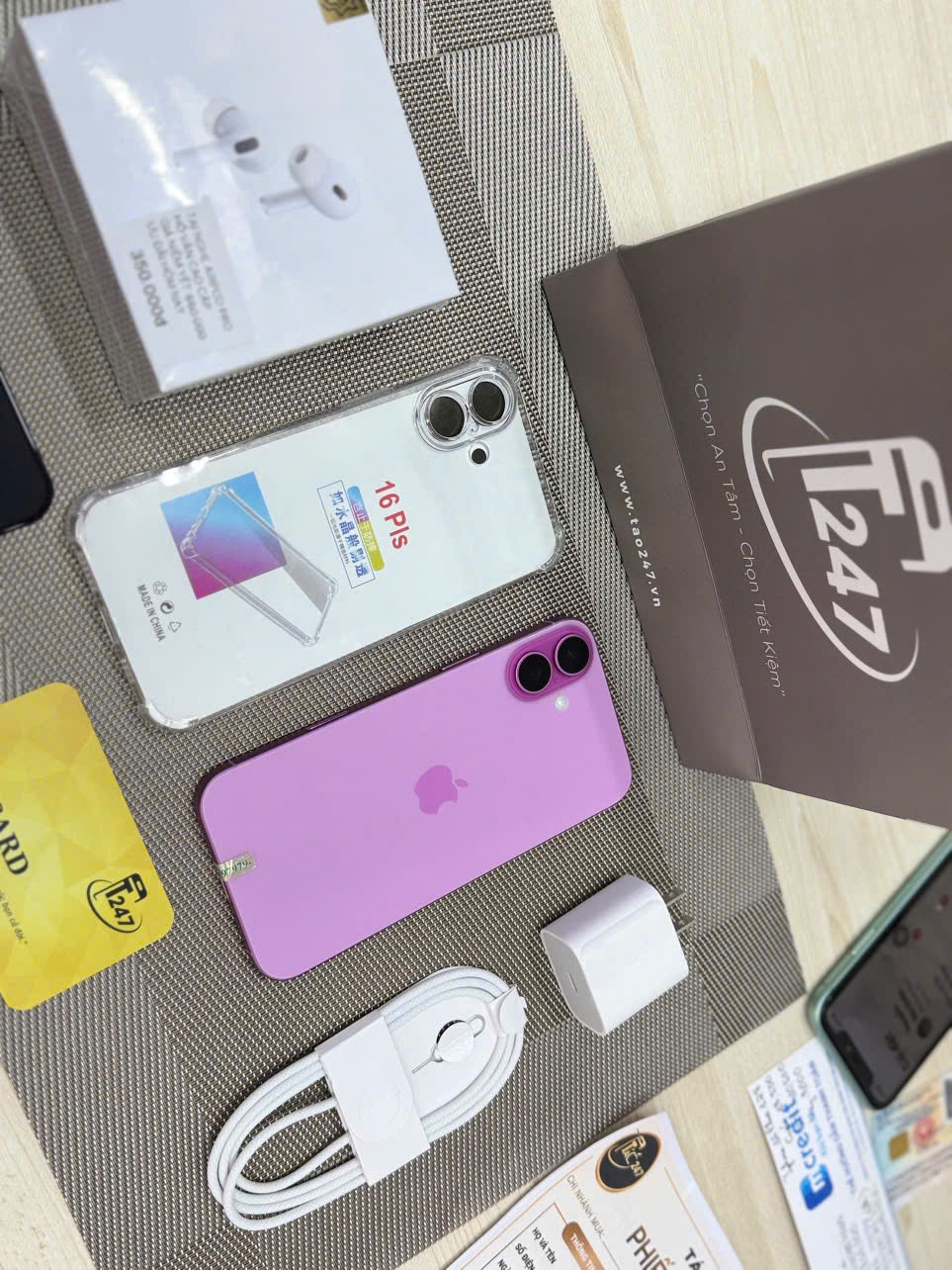 iPhone 16 Plus