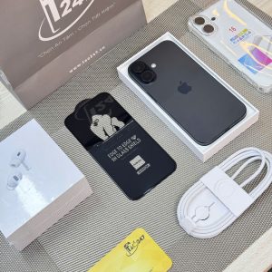iPhone 16 màu đen cùng hộp máy, cáp sạc và thẻ VIP Táo 247