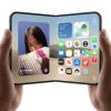 iPhone Duo đang được mở ra cho thấy màn hình gập 7,6 inch