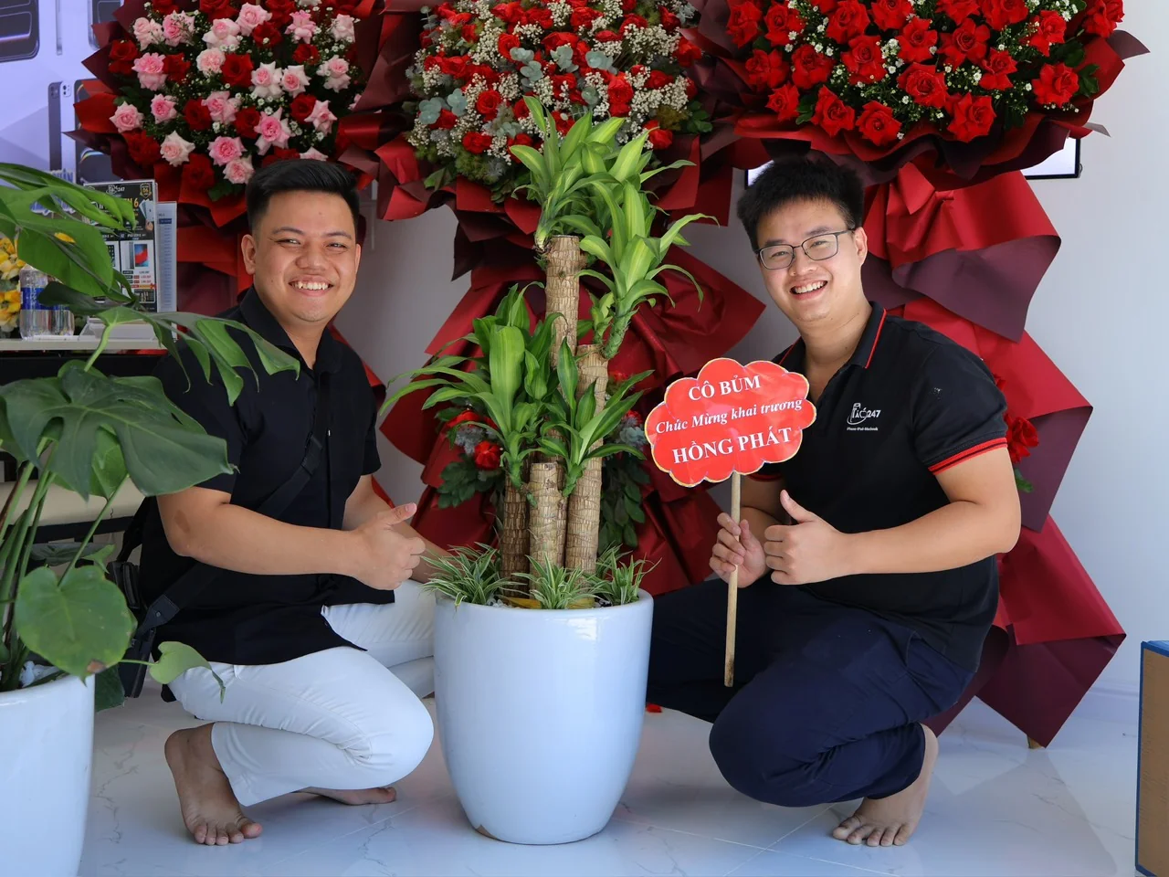 Phan Công Thái trong ngày khai trương một cơ sở mới của Táo 247