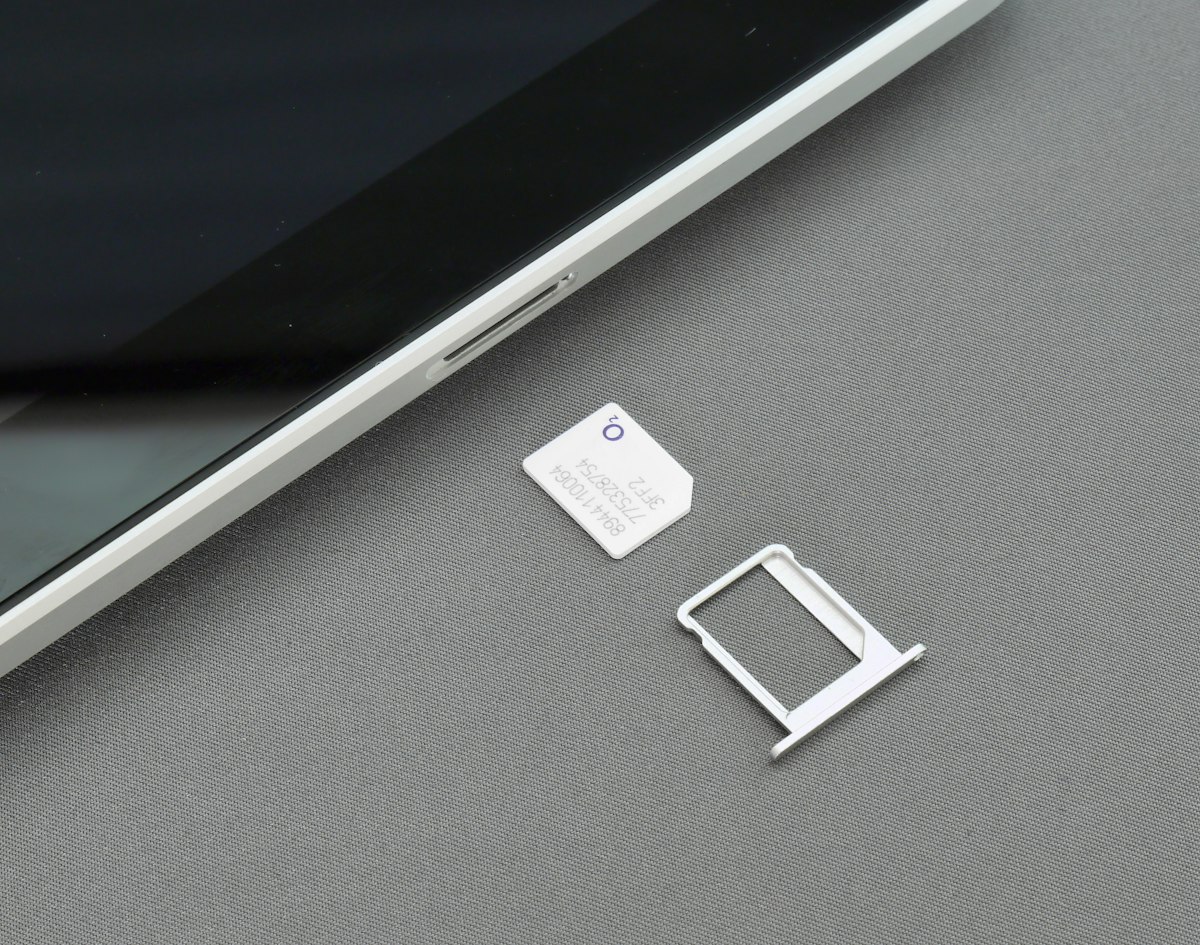 Thẻ SIM dùng để kiểm tra iPhone Lock bị mất sóng